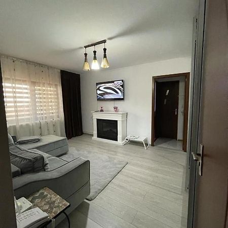 Апартаменты Apartament Gallamar Birlad Экстерьер фото