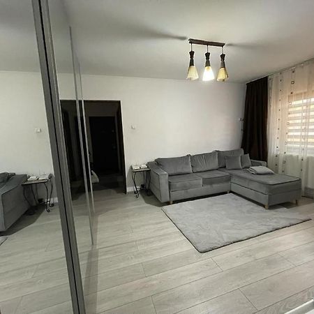 Апартаменты Apartament Gallamar Birlad Экстерьер фото