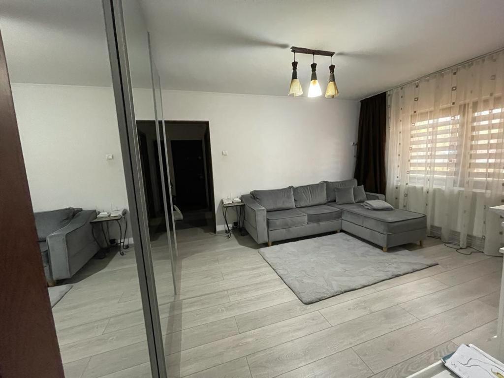 Апартаменты Apartament Gallamar Birlad Экстерьер фото